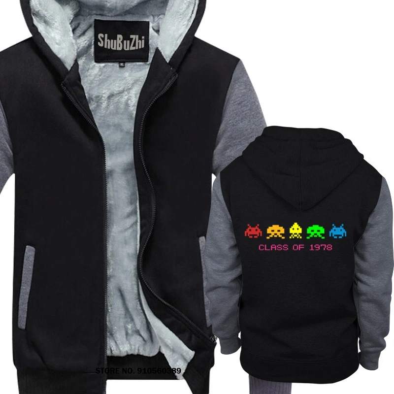 

Hoodies & Sweatshirts