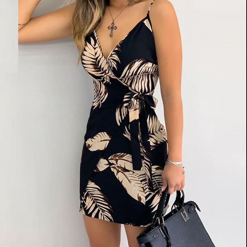 

2021 Black Women Summer V Neck Chiffon Print Dress Dress Female Sexy Short Sleeveless A Line Party