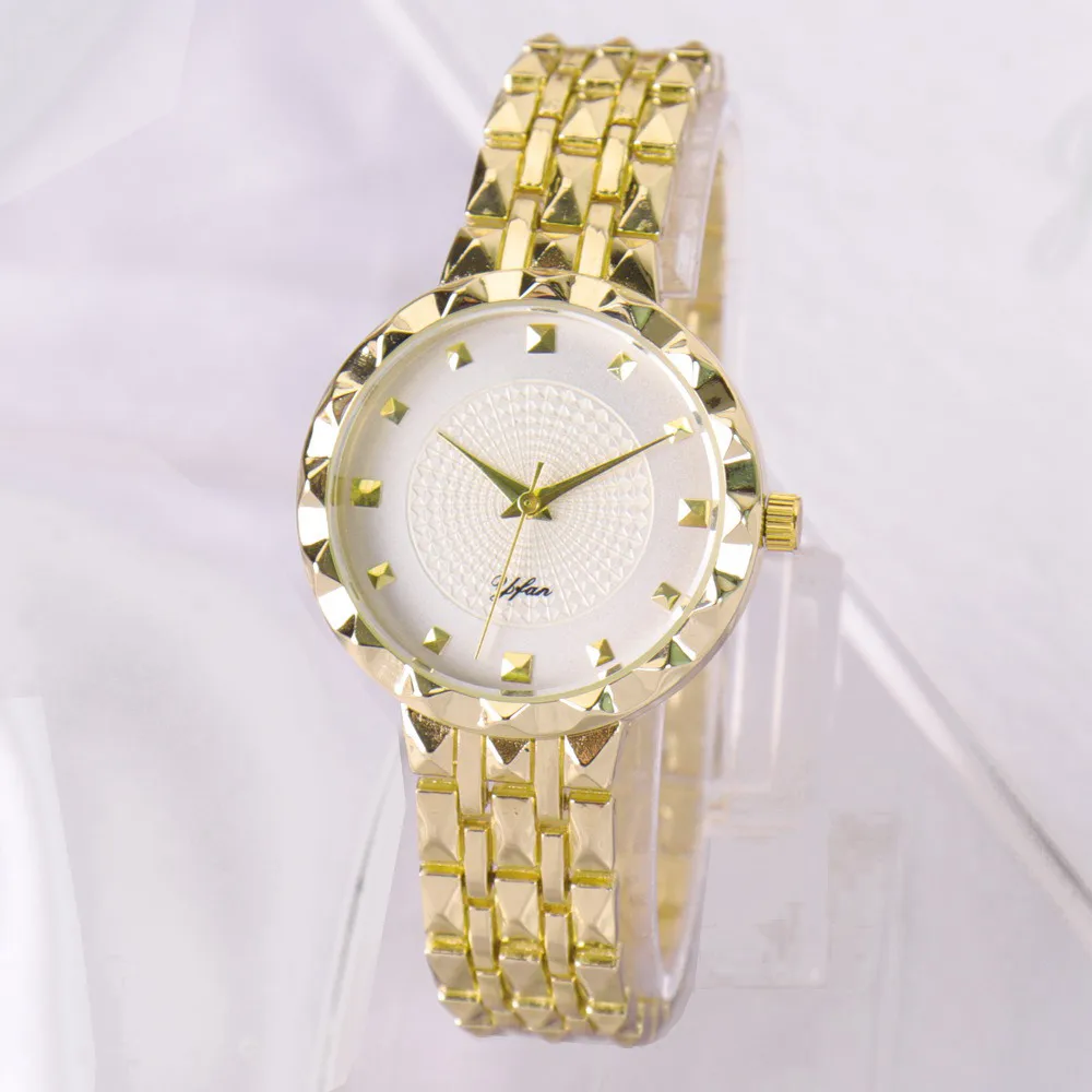 Новое поступление женские кварцевые часы с ремешком из сплава модные