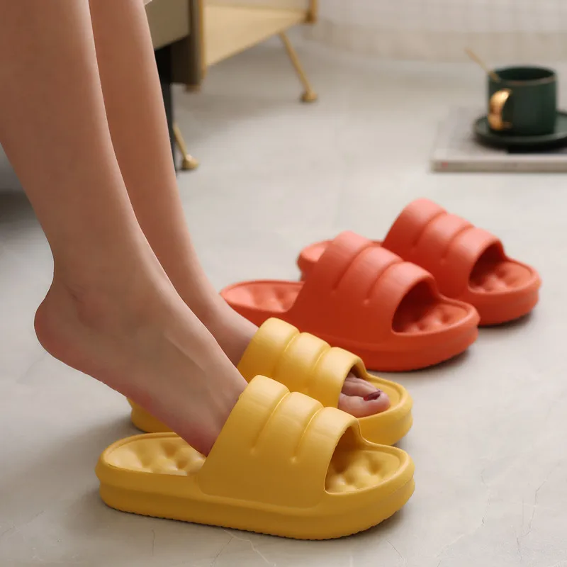 2021New Thicker EVA Sofa Slides Thick Sole Soft Indoor Slippers Men Women Anti-Slip Sandals Summer Bathroom Bath Platform Shoes