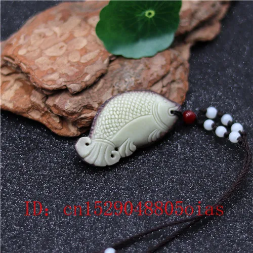 Ожерелье с подвеской в виде рыбы из нефрита 2 цвета | Украшения и аксессуары