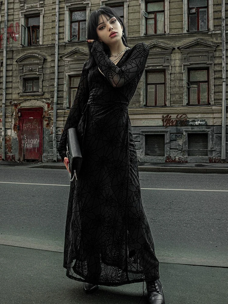 Женское Прозрачное платье InsDoit черное с длинным рукавом и разрезом в готическом