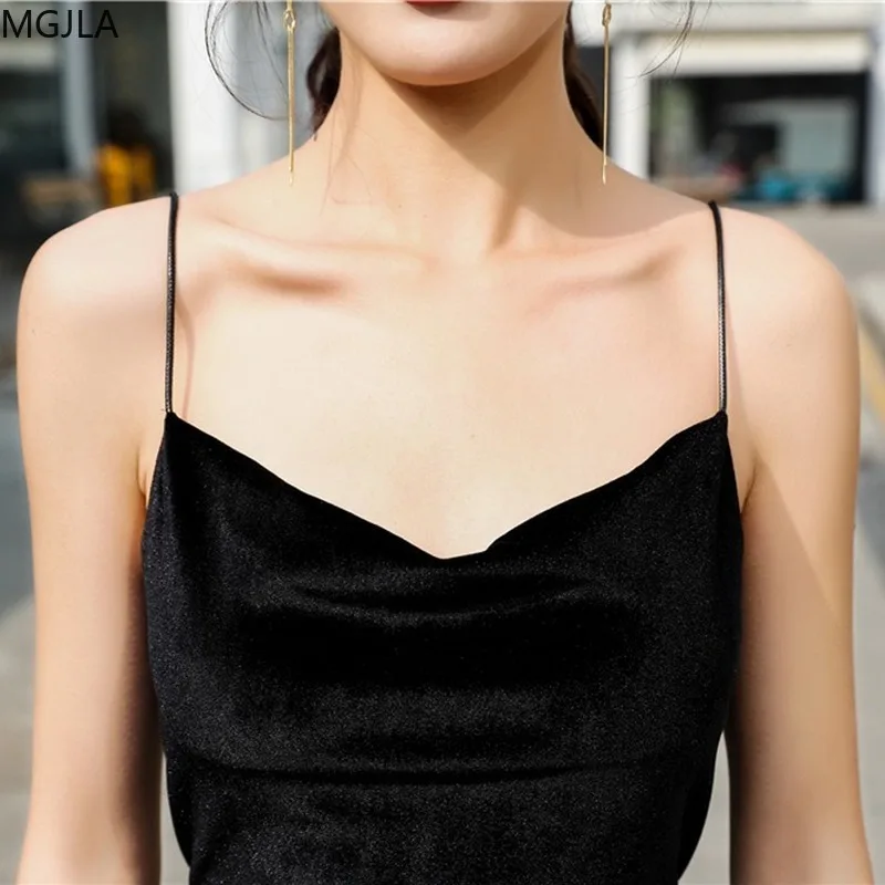 

2020 New Women's Summer Suspender Skirt with A Bottom Skirt, A Little Black Skirt Hepburn Style Feminine Velvet Dress Sexy Dress