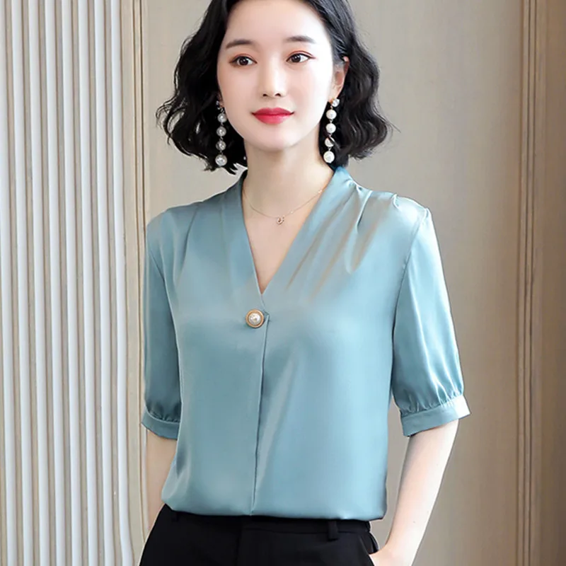 

Korean Silk Women Blouses Women Satin Blouse Tops Elegant Woman V-neck Short-Sleeve Shirts Loose Blusas Mujer De Moda