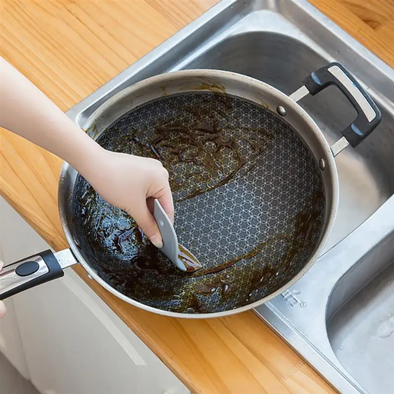 

Multi-Function Kitchen Baking Tool Scraper Oil Plate Scraping Oil Scraper Cleaning Tool Kitchen 1pc Cute Cartoon Soft Scraper