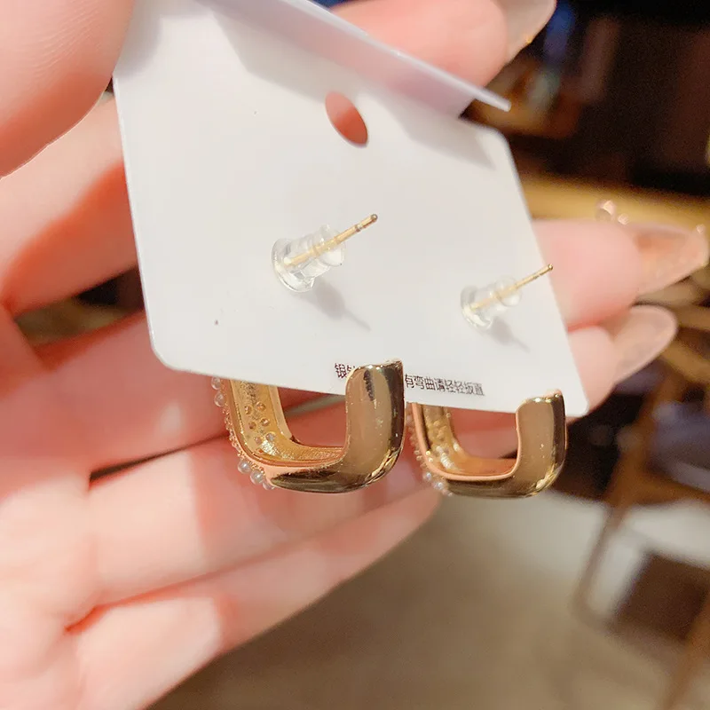 

Light Luxury Zircon Pearl Metal Geometry 14K Real Gold Stud Earrings for Women Cubic Zircon ZC Earrings