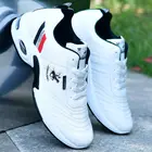 Мужские кроссовки для бега, дышащая Спортивная кожаная повседневная обувь, белые Нескользящие кроссовки на шнуровке, большой размер 43 47, 2021