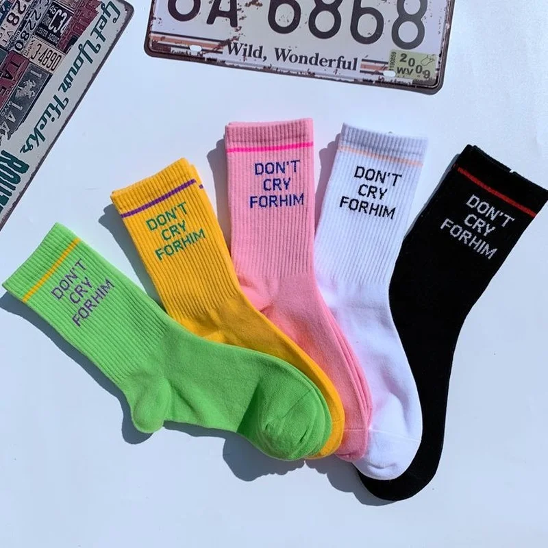 Korea Harajuku interesting slogan DON'T CRY FORHIM socks street fashion hip-hop skateboard socks original gift long socks