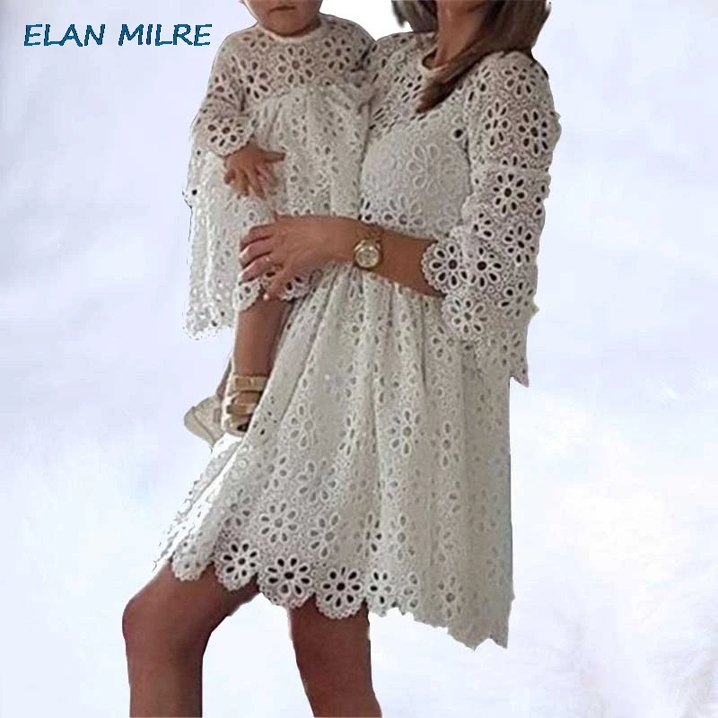 2019 одинаковые комплекты для семьи Белое Женское кружевное платье платья Мама и я