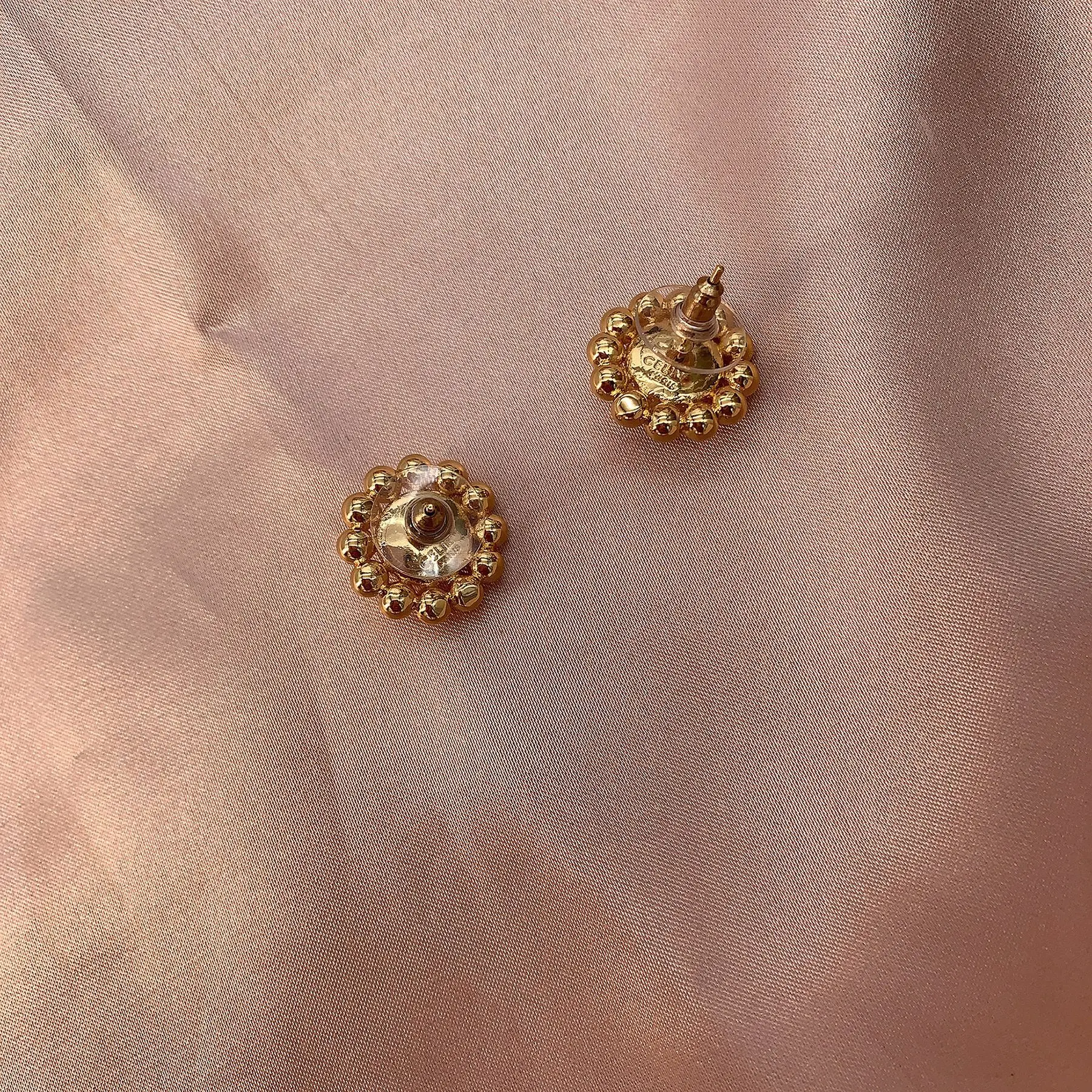 

vintage archaic dome earrings antique stereo earrings personality