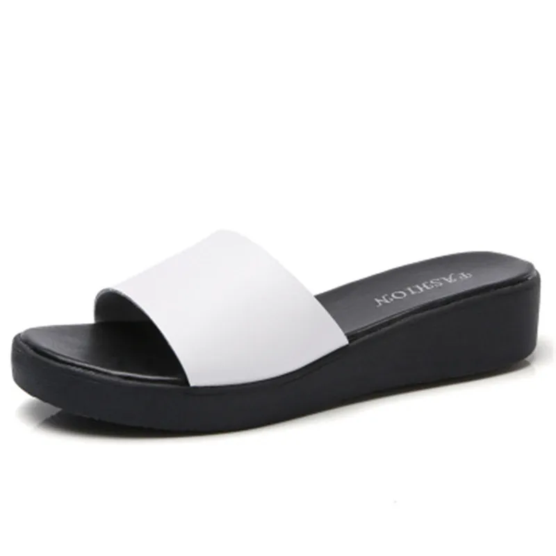 Шлепанцы женские на платформе кожаные сандалии и тапки пляжные тапочки уличные