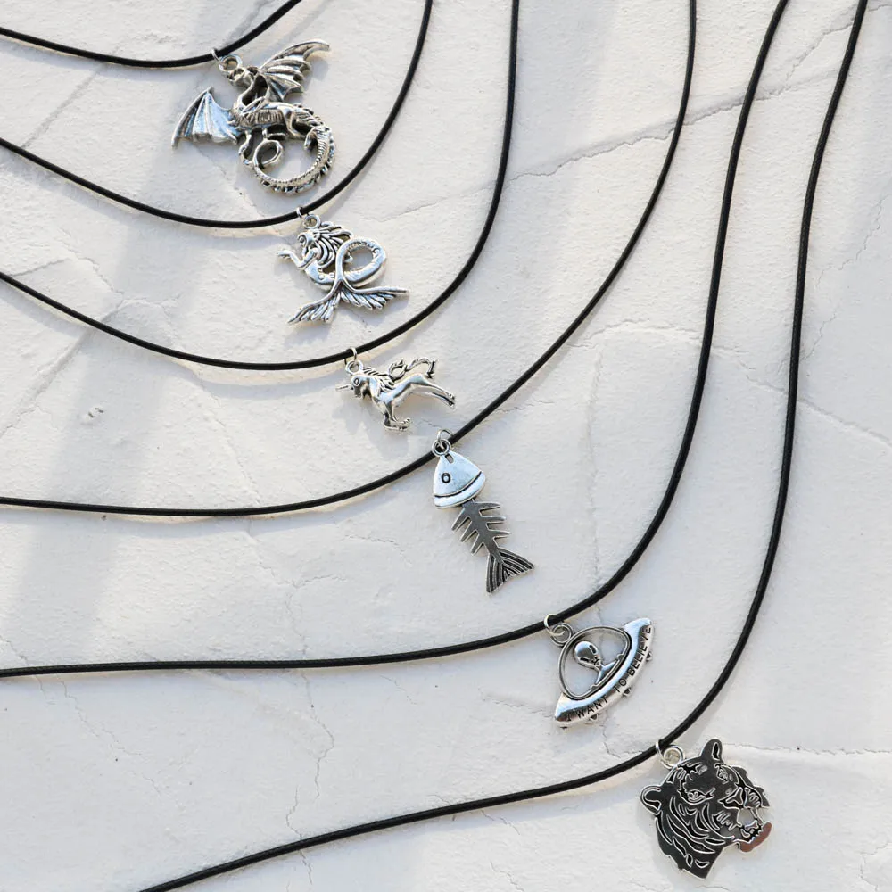 Ретро Ангельская Розовая Подвеска Креста из Кожаного Воскового Шнура с Кольцом на Шее для Женщин Модные Пистолеты Стяжки DIY Ручной Работы Цепи из Веревки Украшения.