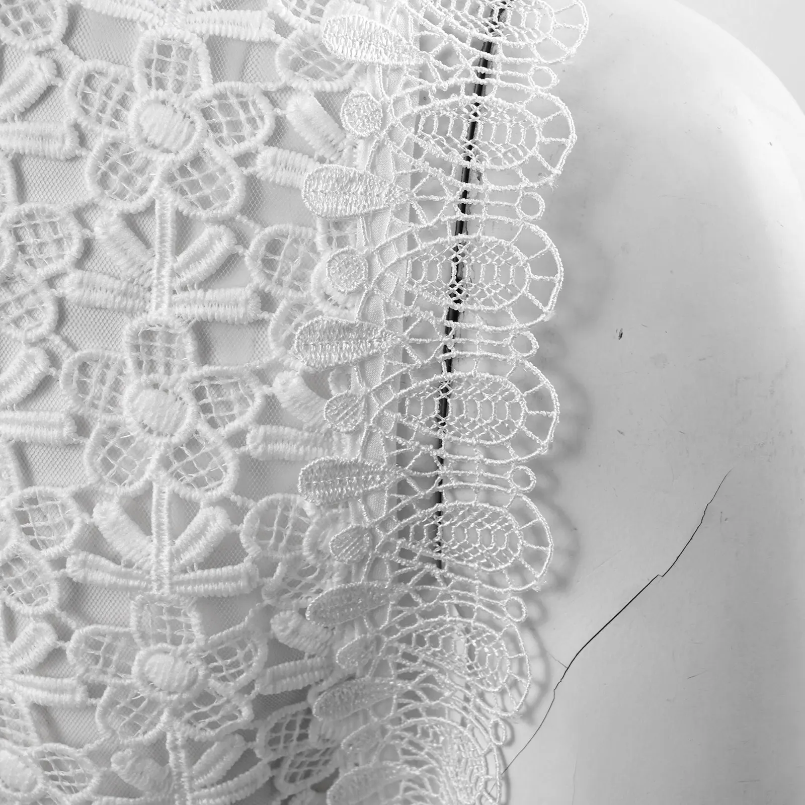 

Women Fake Collar Korean Style Wild Card Decorative Collar Lace Hollow Embroidered Floral Sweater Shirt Detachable Fake Collar