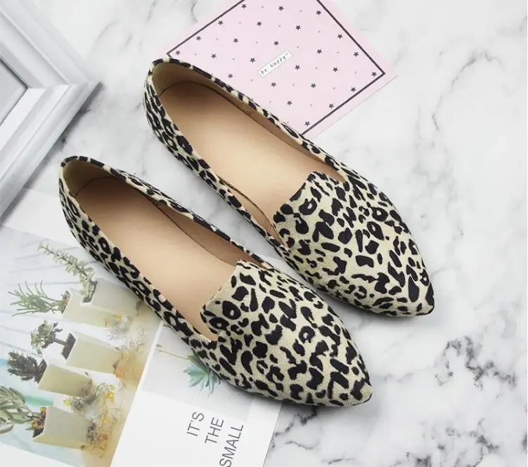 New 2023 summer Shallow Single Flat Shoes women fashion Simple Pointed Toe Casual Shoes leopard print flat shoes 31-44