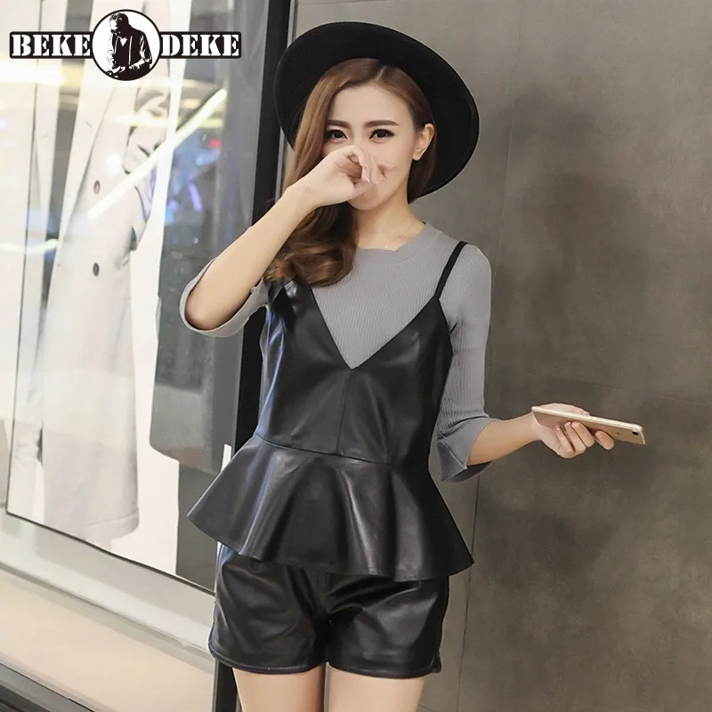 Женский дизайнерский жилет на подтяжках черный облегающий короткий из