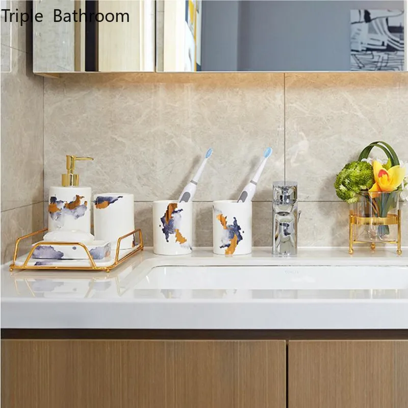 

Набор керамических аксессуаров для ванной комнаты в скандинавском стиле, дозатор мыла, чашка для полоскания, держатель для зубных щеток с л...