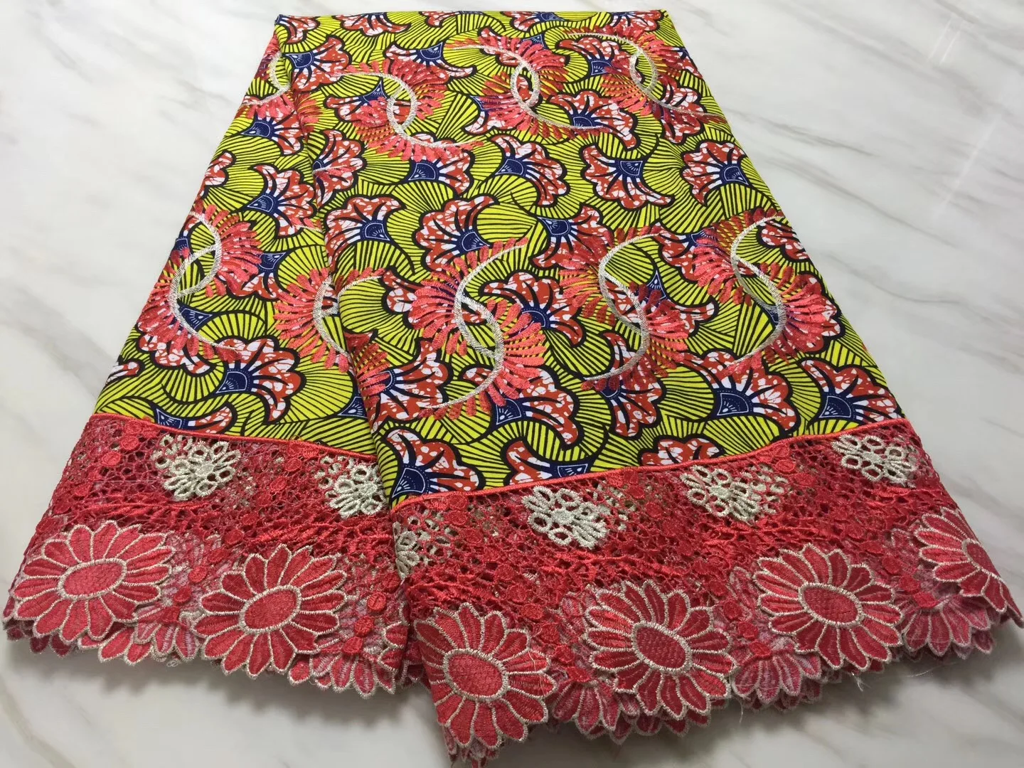 

Alibaba Express African Lace Fabric 2018 High Quality White Corded Lace Trim With Stones African Dresses For Women