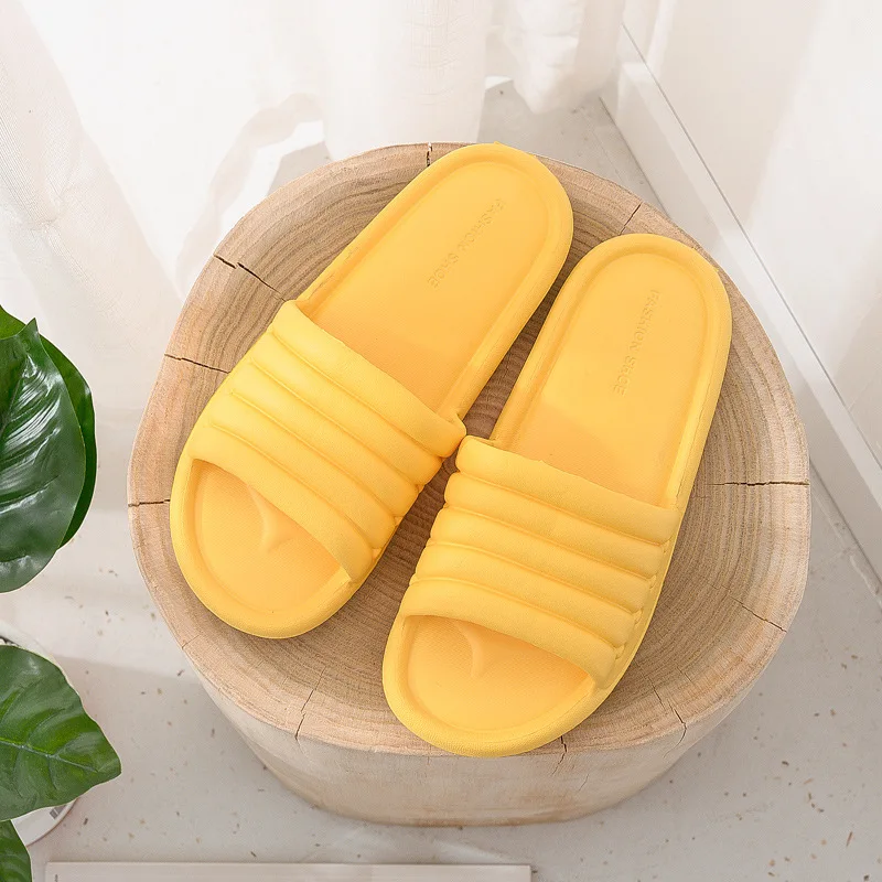 

2021 New Home Slippers Summer Antiskid Indoor Couple Cool Slippers Lovely EVA Home Slippers Female