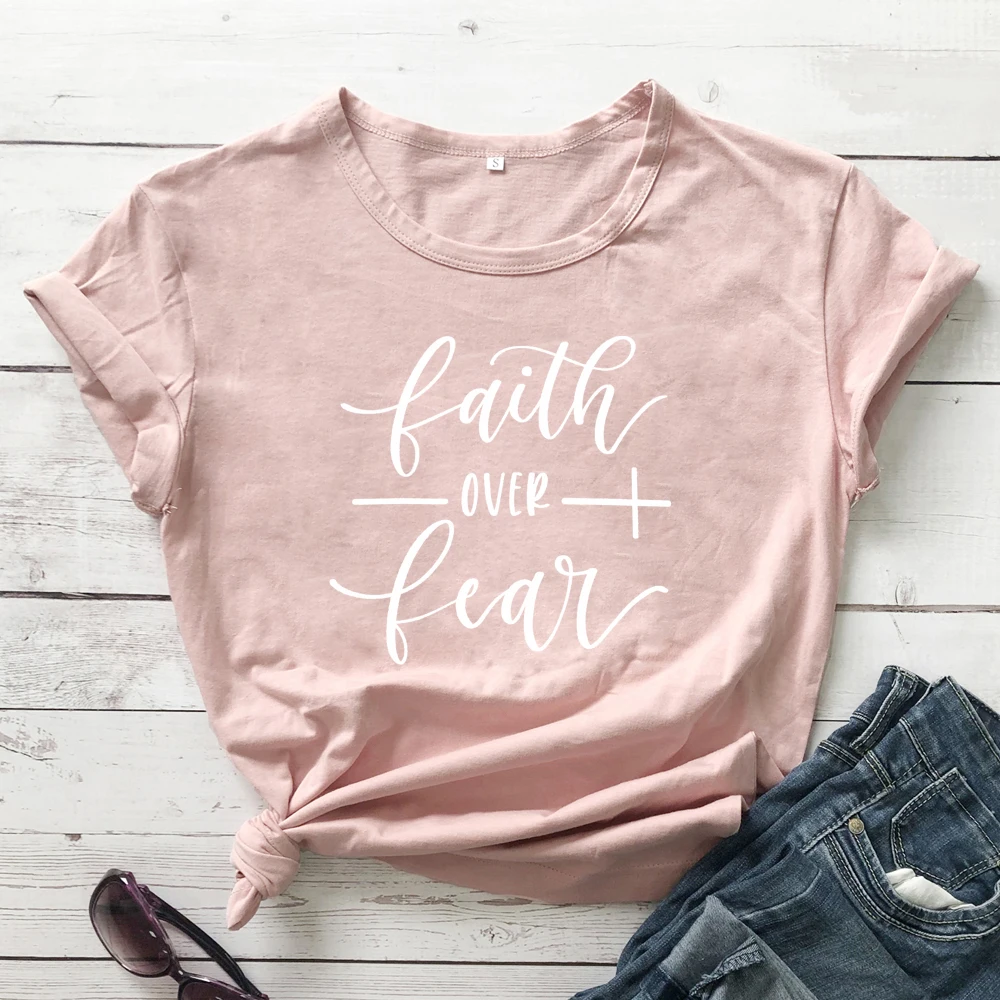 peach-white text Faith Over Fear футболка женская модная вдохновленная Религиозная Христианская Церковь топы футболки Повседневная летняя графическая футболка tumblr наряд - Цвет: peach-white text
