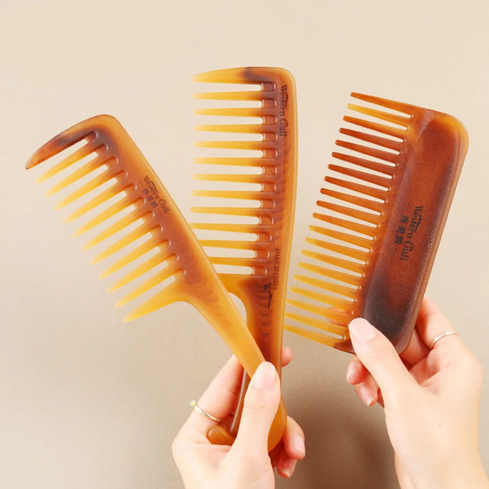 

3pcs Multifunctional Detangling Comb Wide Tooth Hair Brush Plastic Curly Hair Comb Salon Accessories Hair Styling Tools(3 Patter