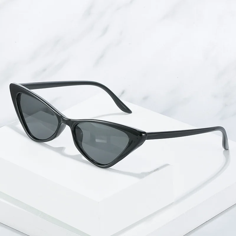 

New fashion retro cat eye sunglasses women trend small frame triangle sunglasses men street driving glasses UV400 sunglasses