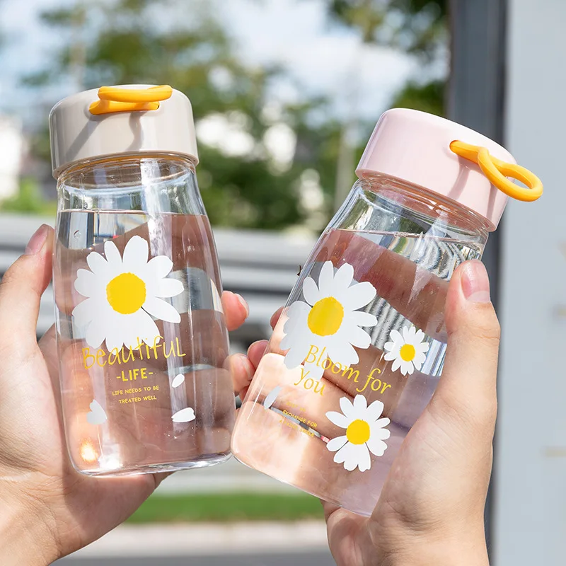 

380ml Sports Water Bottle Fresh Little Daisies Pattern Cup Outdoor Plastic Portable Cute Creative Water Cup Silicone Rope