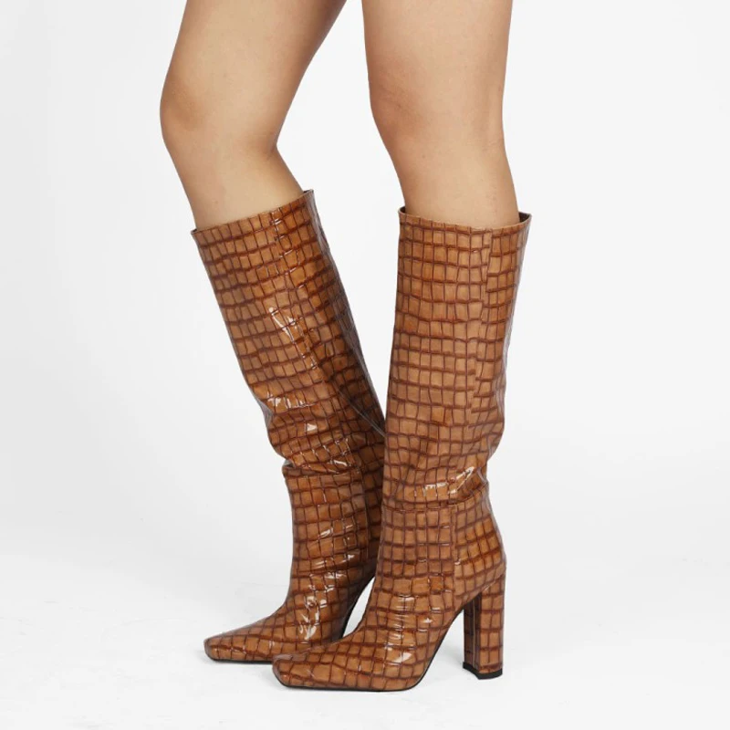 8 цветов привлекательные тисненые лакированные кожаные сапоги до колена с