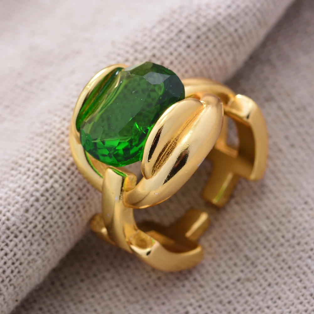 

2023 New Arrival Exaggerated Yellow Gold Color Big Green Crystal Ladies Wedding Ring Jewelry For Women Gifts No Fade