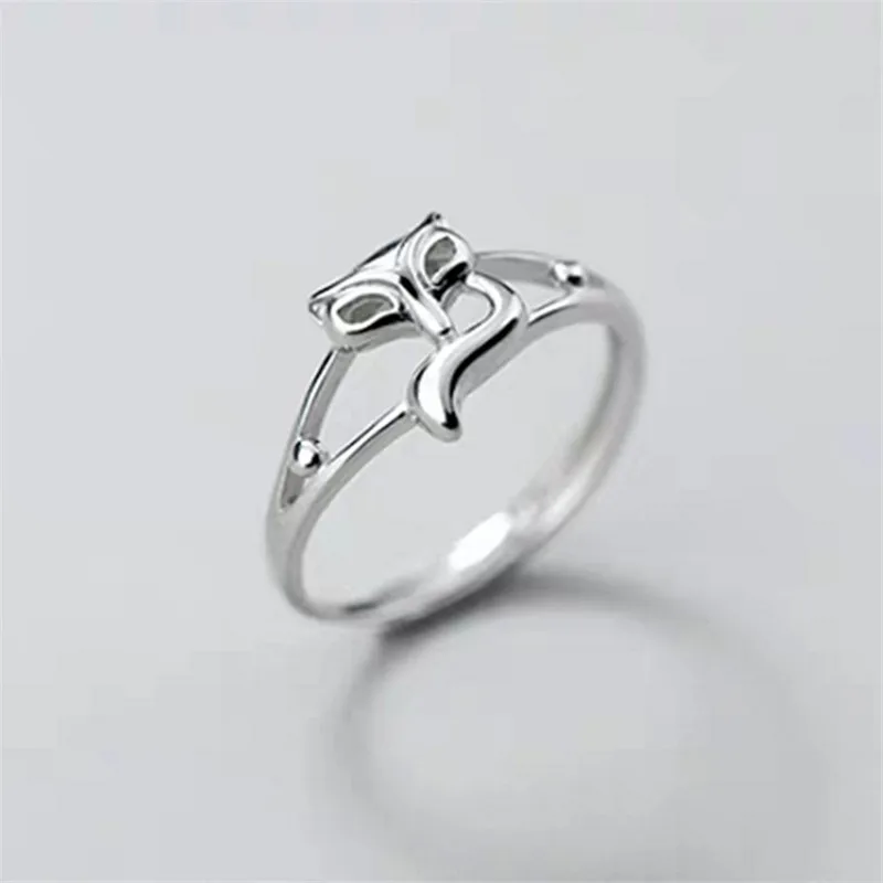 Кольцо женское регулируемое из белой бронзы с цветком персика | Украшения и