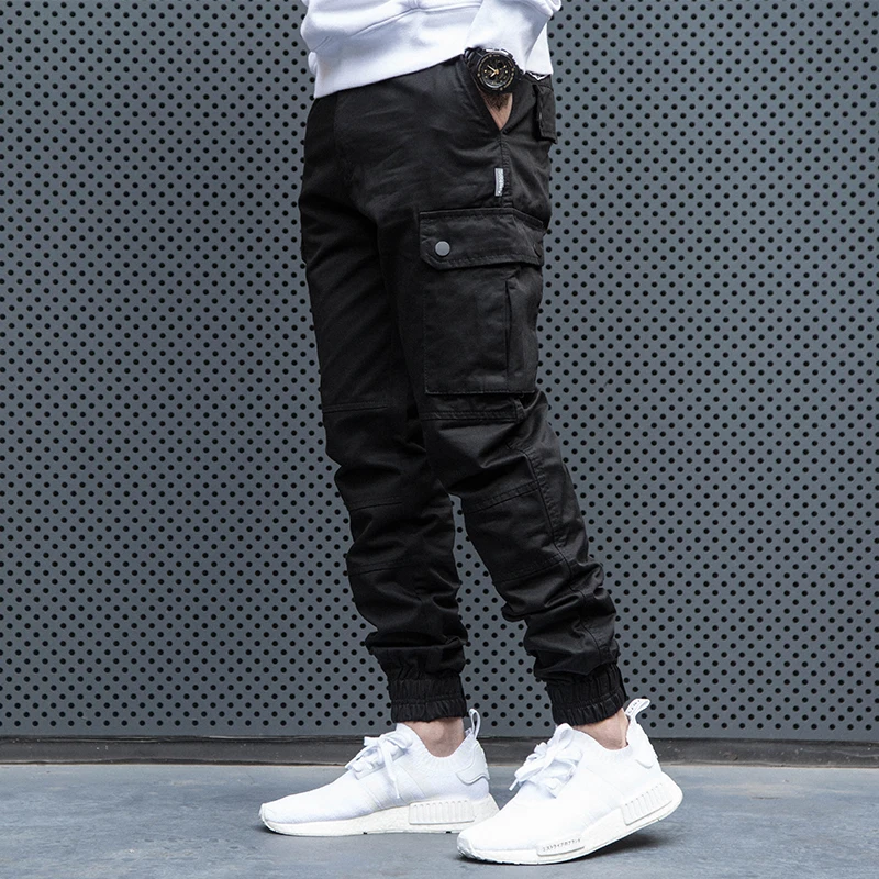 Streetwear Fashion Men Jeans Slim Fit Big Pocket Casual Cargo Pants Men Overalls Bottom Luminous Designer Korean Hip Hop Joggers