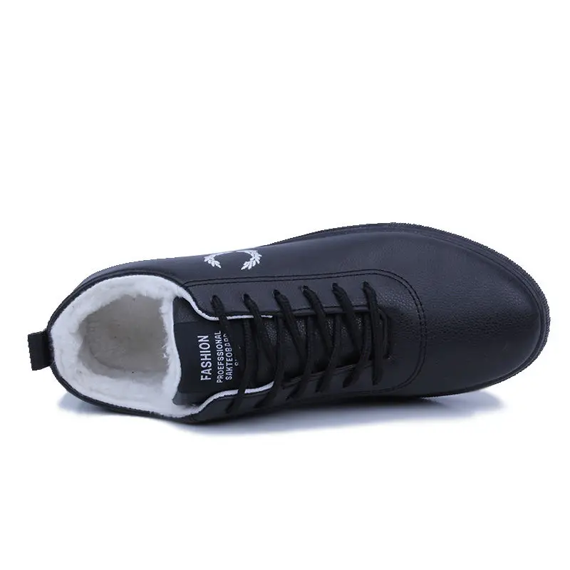 

2020 Spring vulcanized shoes boys sneakers white shoes leather sneakers men casual shoes