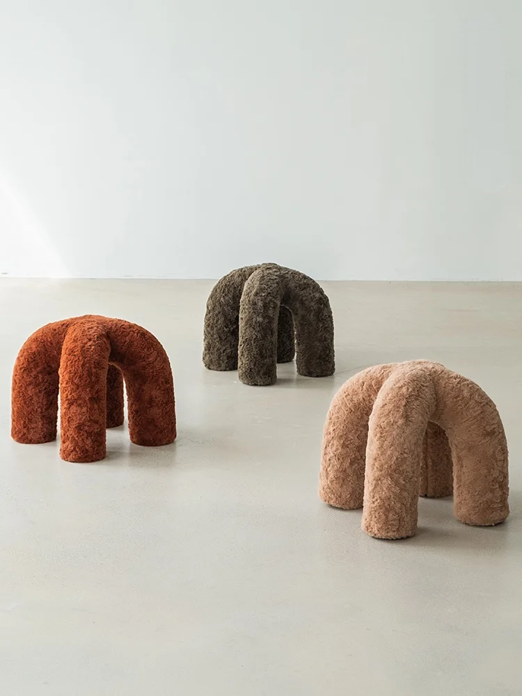 

Скандинавский дизайнерский низкий стул GY, плюшевый стул, круглый стул, деревянный или каменный креативный боковой столик, стул для смены об...