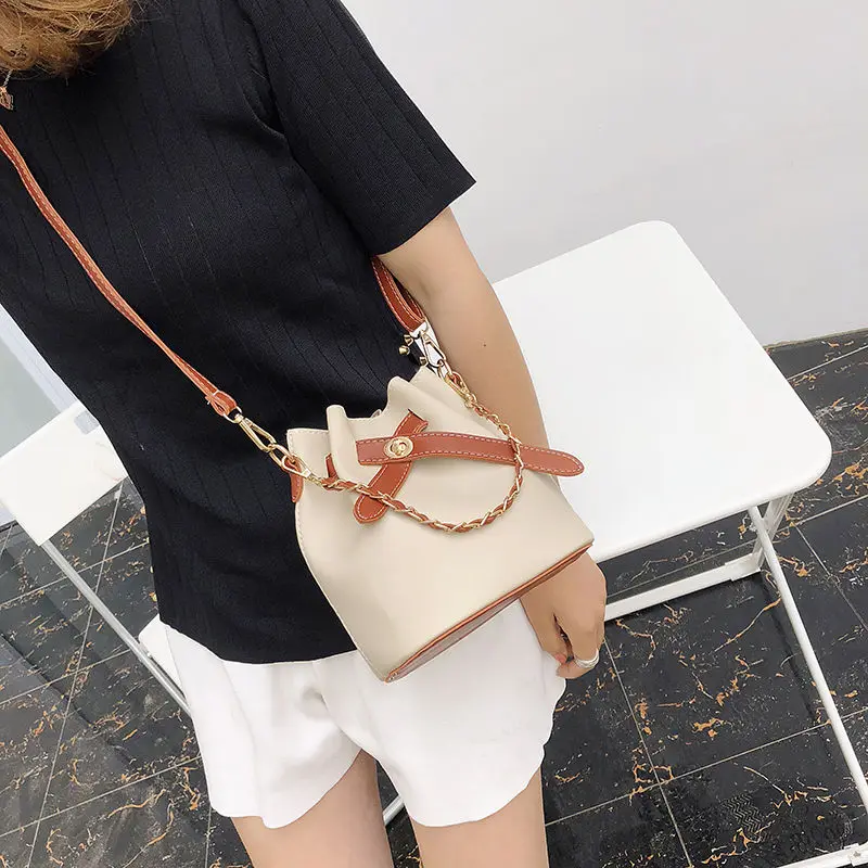

New Women's Diagonal Bucket Bag Trendy Portable Korean Version of the Picture-mother Messenger Shoulder Bag All-match Handbag
