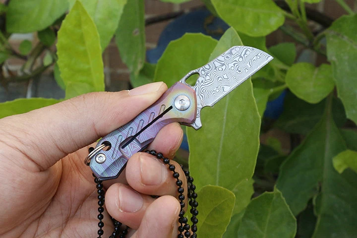 

Pocket Folding Blade Damascus + Titanium Handle Mini Outdoor Survival Knife EDC Gadget Key Ring Necklace Knife Gift For Girls