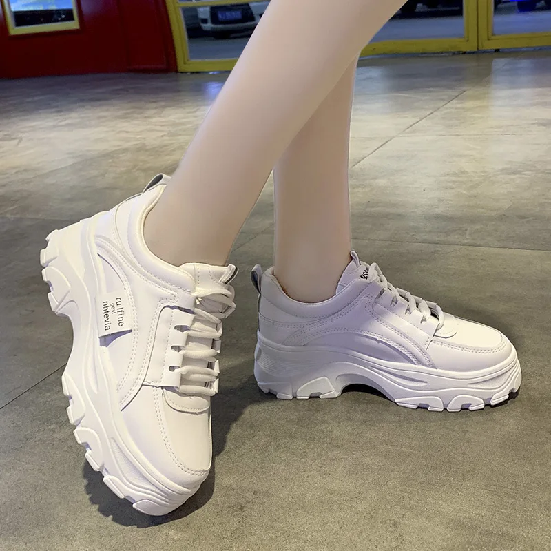 Bjakin/Бежевые кроссовки для бега визуально увеличивающие рост женские дышащие из