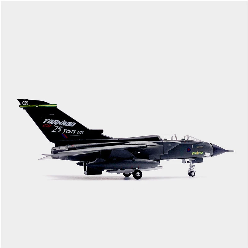Модель самолета Tornado GR4 в масштабе 1:100 1/100 литый под давлением металлический