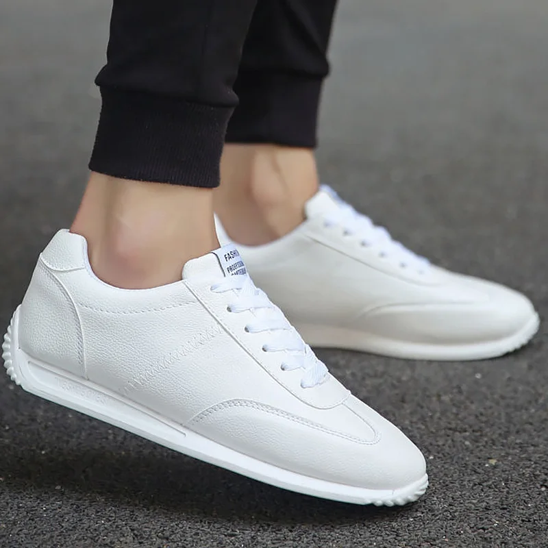 Кроссовки мужские однотонные для студентов колледжа модная спортивная удобная