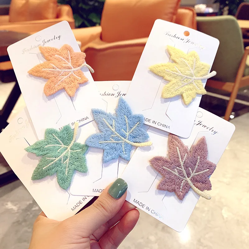 

Осенне-зимние Новые Вязаные кленовые аксессуары для волос женская челка в форме сердца заколка супер фея маленькая свежая шпилька для воло...