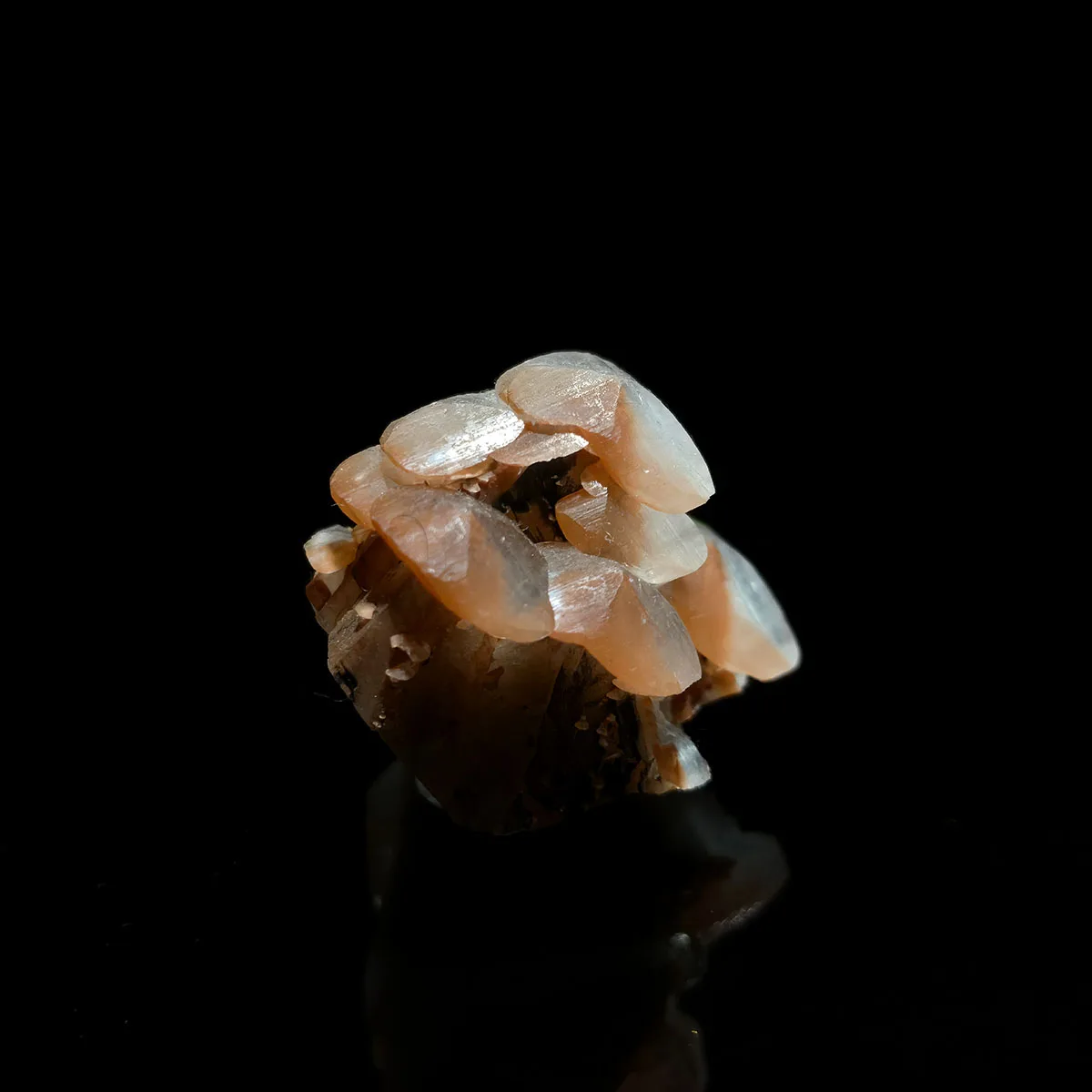 

58g C3-3 Natural Calcite Mineral crystals specimens Form Daye City Hubei Province CHINA