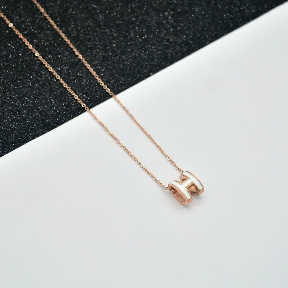 

2021 New Japan and South Korea Women's Party Gift Titanium Steel Letter Fashion OL Trend Rose Gold Short Clavicle Chain Necklace