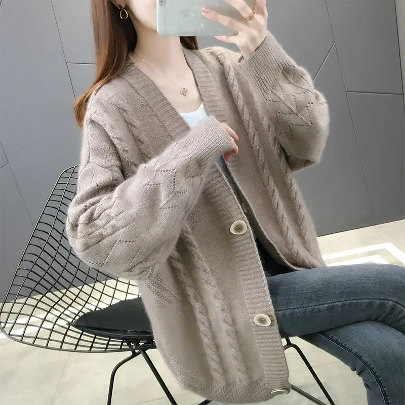 

V-neck Short Western-style Knitted Cardigan Women's Loose-fitting Outer Wear 2022 Autumn And Winter New Fashion Sweater Jacket