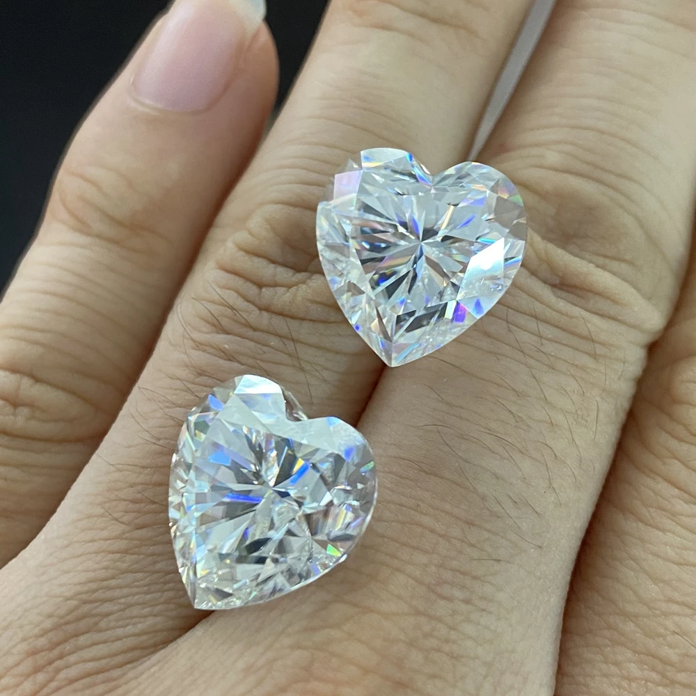 Heart Shape Clear Bright Hot Sale D Color 6.5*6.5m VVS Moissanite Gemstone Lab Created Loose Diamond