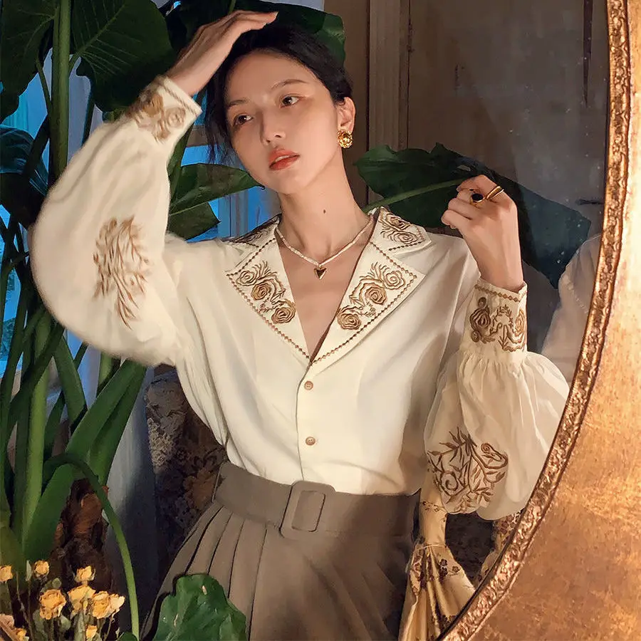 

Feme Elegant Embroidery Blouse Women's Autumn Tops Vintage Office Lady Loose Shirt Designer Buttons Bottoming Shirts For Women