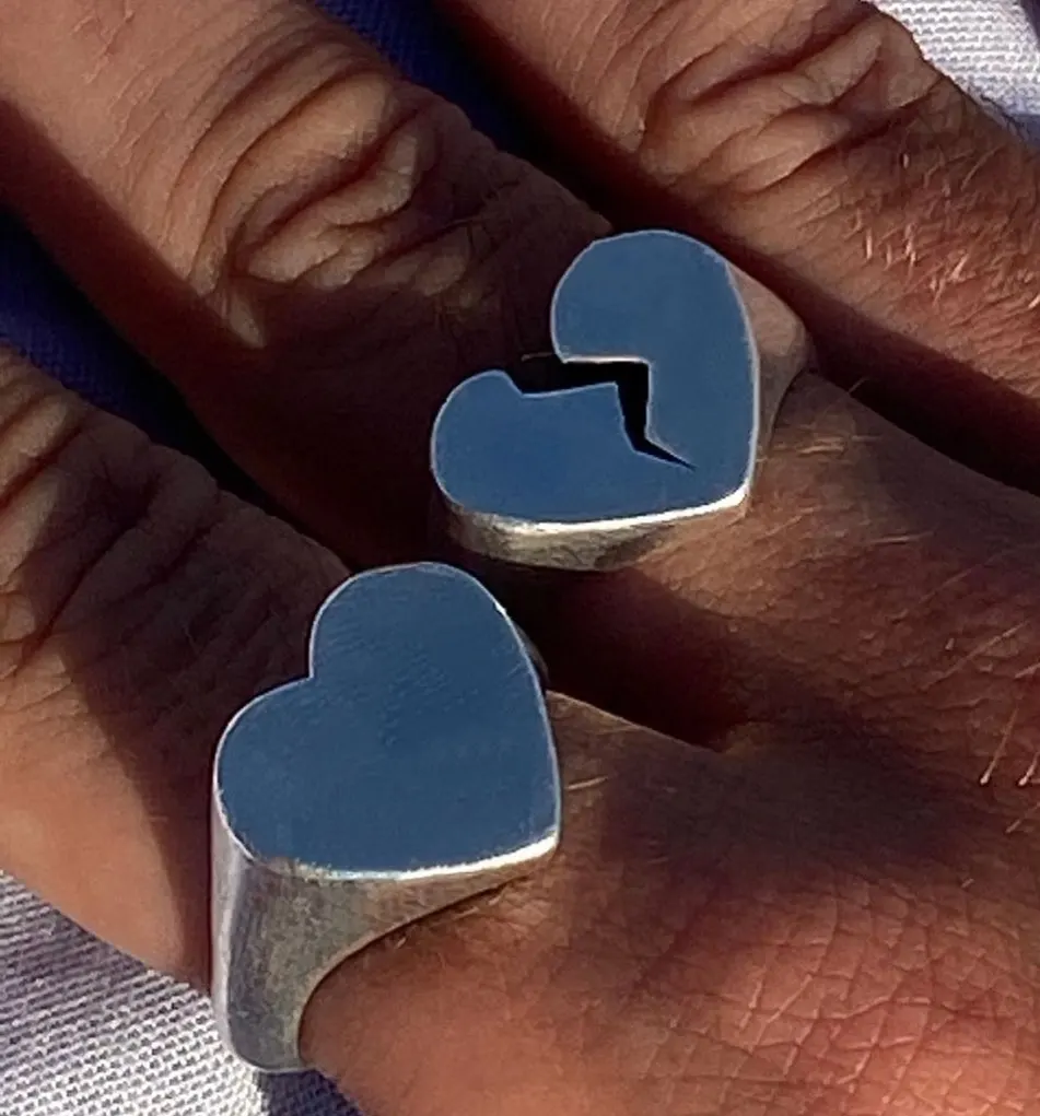 

Hot New Broken Heart Ring Fashion Heart-Shaped Ring Alloy Jewelry Wholesale Direct Sales