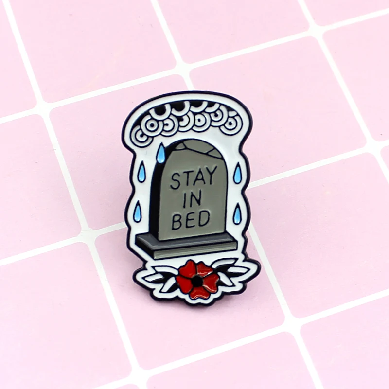 Забавная брошь из надгробия в кровати эмалированная булавка сумка шляпа пальто