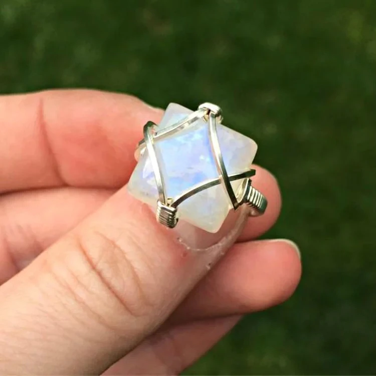 

YPAY New Elegant Female Engagement Banquet Rings Delicate White Color Square Opal Anniversary Holiday Gift Jewelry For Women