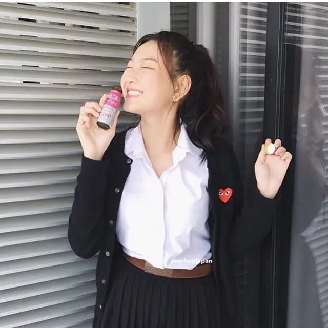 Модный дизайнерский кардиган из мериносовой шерсти с аппликацией в виде сердца