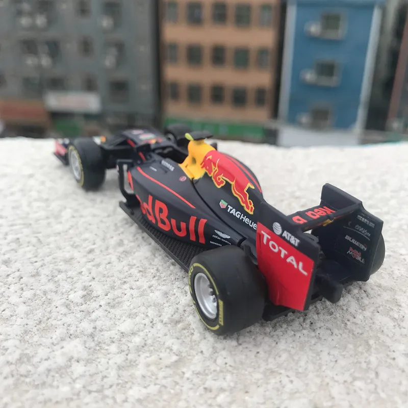 Модель гоночного автомобиля Bburago 1:43 RB12 3 F1 RB15 из сплава|Наземный транспорт| |