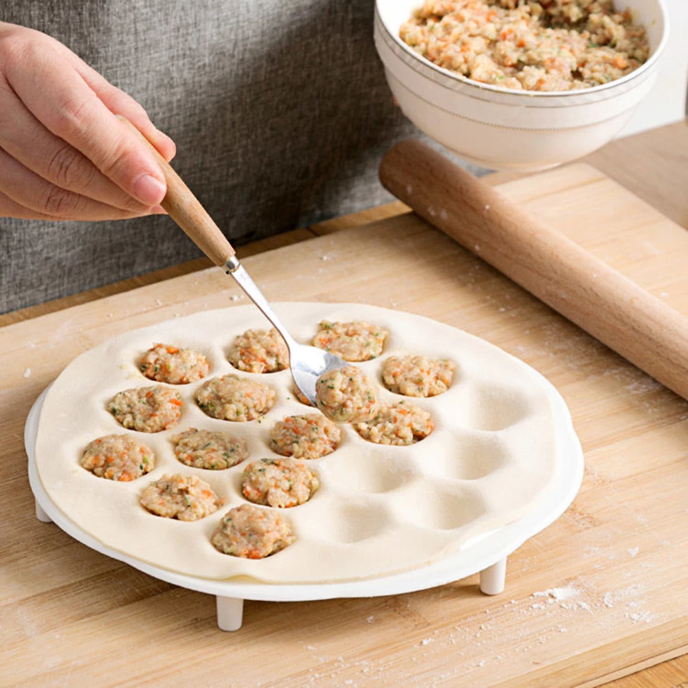 

19 Holes Dumpling Mould Gadget Ravioli Maker Plastic Dumpling Speeder Convenient Kitchen DIY Food Tools for Household