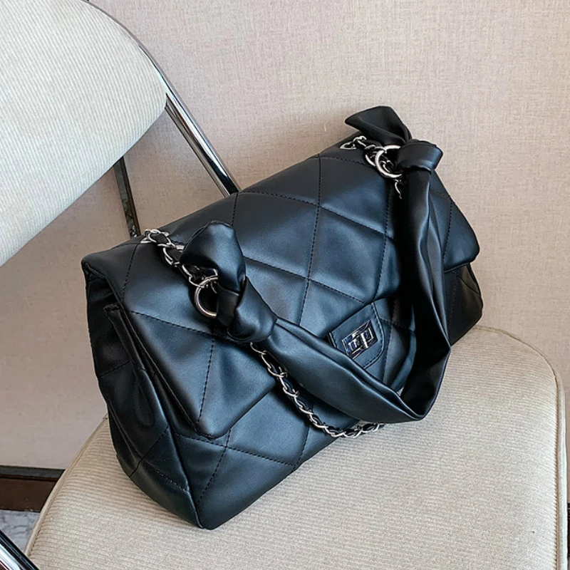 

winter Black Quilted Retro Large-Capacity Bag Women's Bag 2021 New Style Fashion All-Match Simple Shoulder Bag Tote Bag